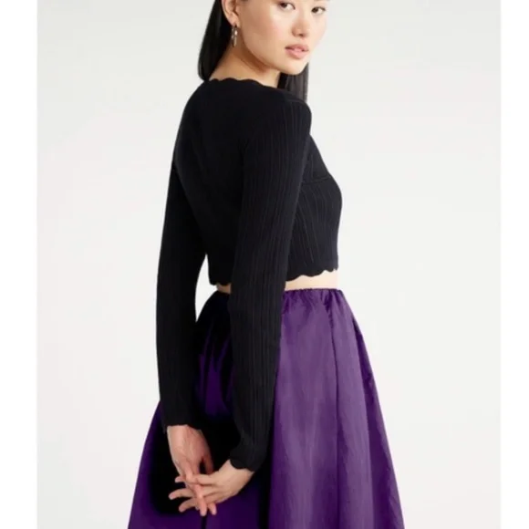 Scoop NYC Women’s Black Cropped Scalloped Top Size Large NWT - Picture 4 of 10